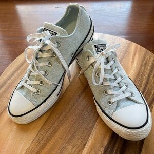 Converse Chuck Taylor All Star Low Top shoes silver glitter sparkle Women’s Sz 9